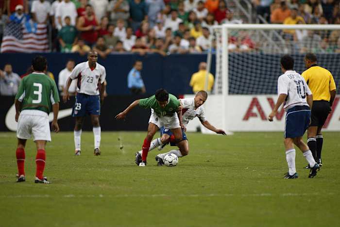 2003-0508-USA-Mexico-soccer-B23E3216.jpg